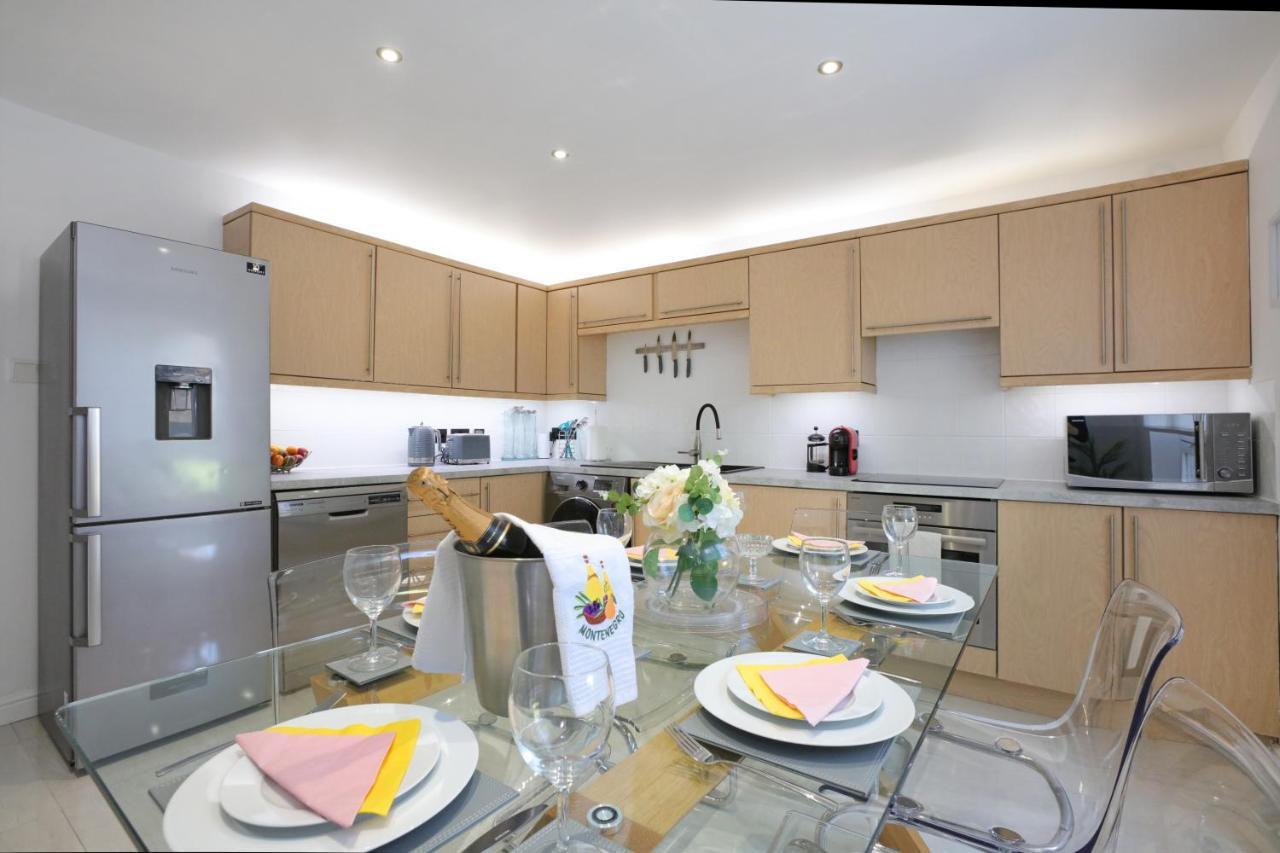 Apartment Spacious 4br Centre W/ Free Parking