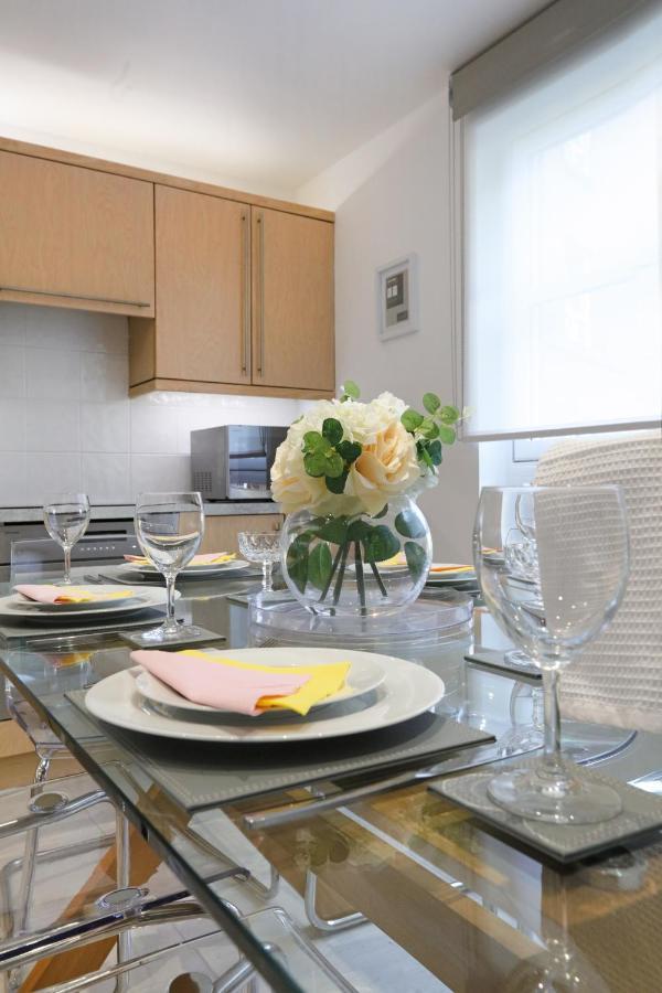 Spacious 4br Centre W/ Free Parking EDI