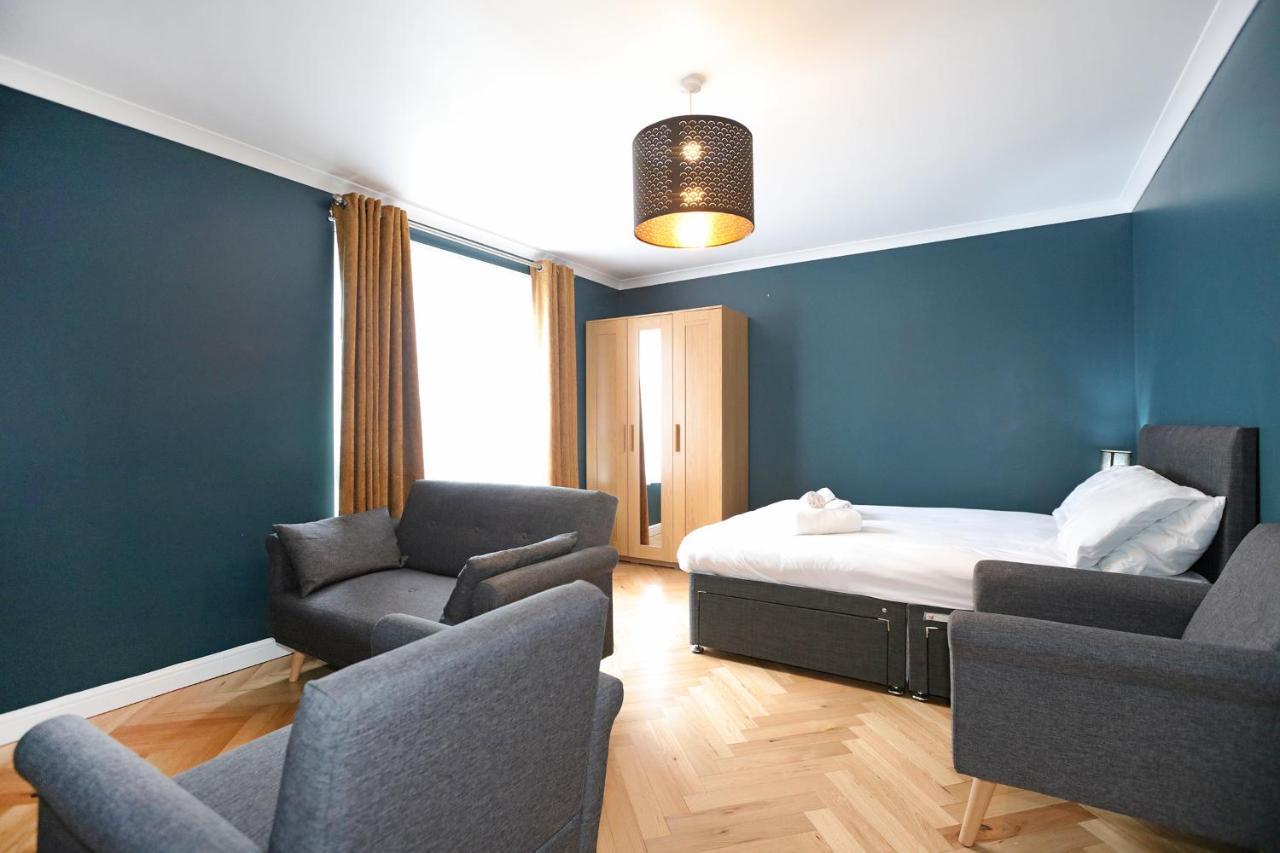 Apartment Spacious 4br Centre W/ Free Parking *